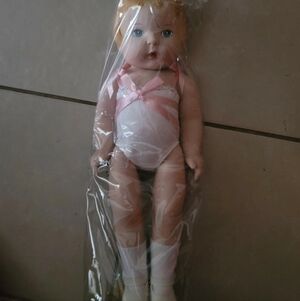 Vintage 90s Daisy Kingdom 18 Inch Doll Retired NIB